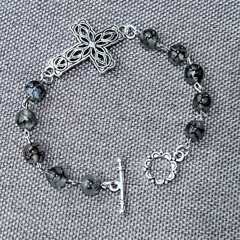 NWOT - Dragon Vein Agate silver bracelet